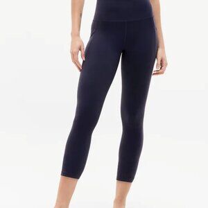 Nwt salutation crop leggings